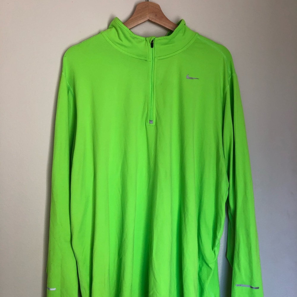 neon green Nike quarter zip 💚